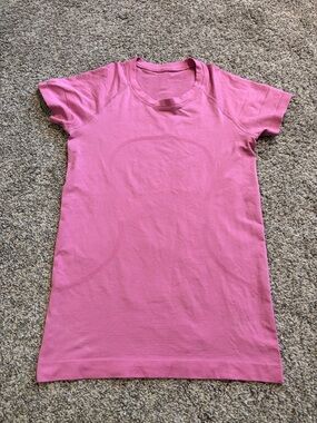 Lululemon Short Sleeve Swiftly Size 6